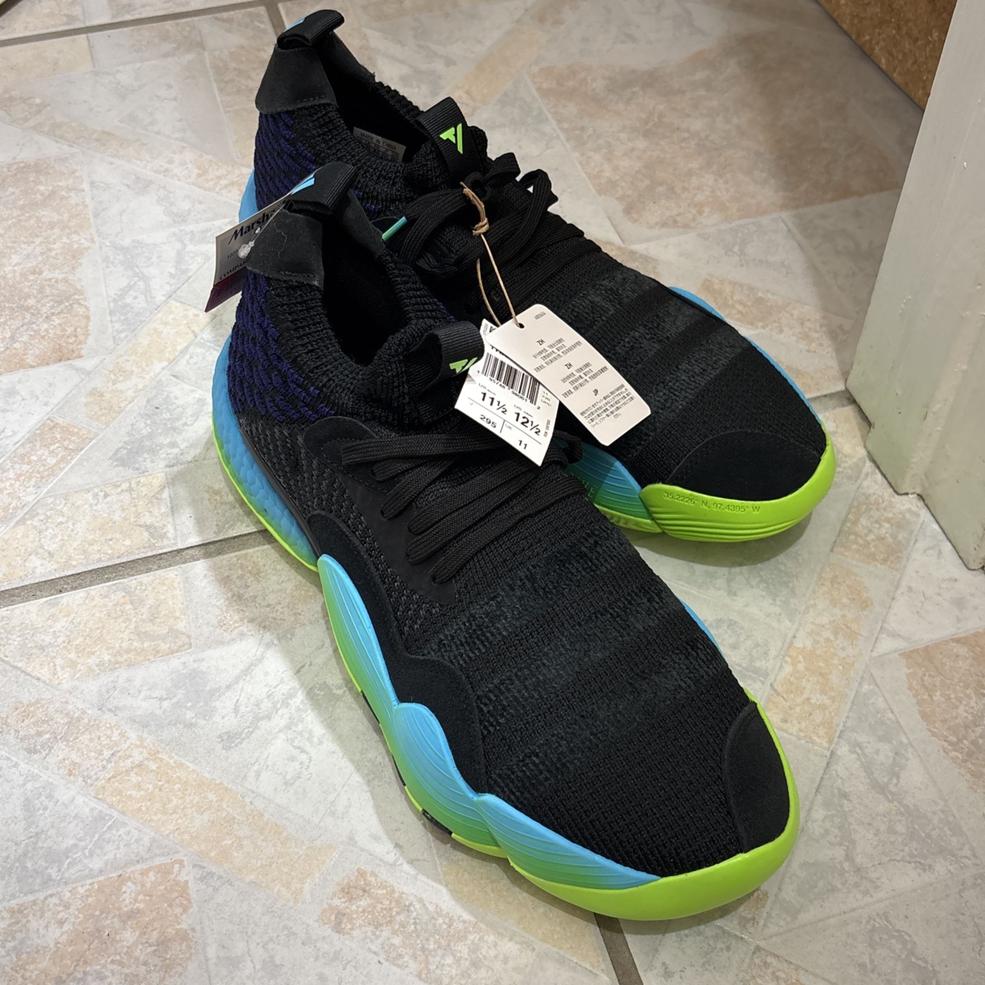 Trae YOUNG 2 Sneakers