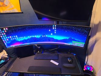 Samsung 49" Odyssey OLED G9 (G95SC) DQHD 240 Hz 0.003ms G-Sync Curved Gaming Monitor
