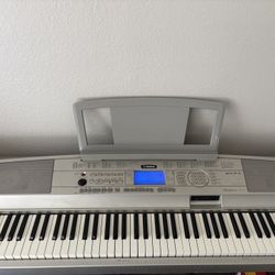 Yamaha Keyboard 