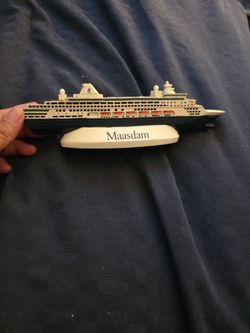 holland america line -maasdam ship model 9 inch