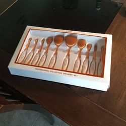 NEW KTB BRUSHES Professional Artistry Set 