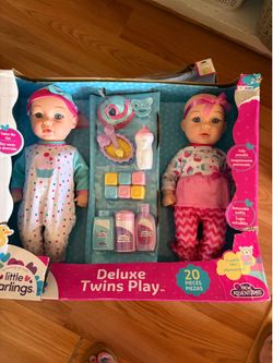 Twin deluxe play set