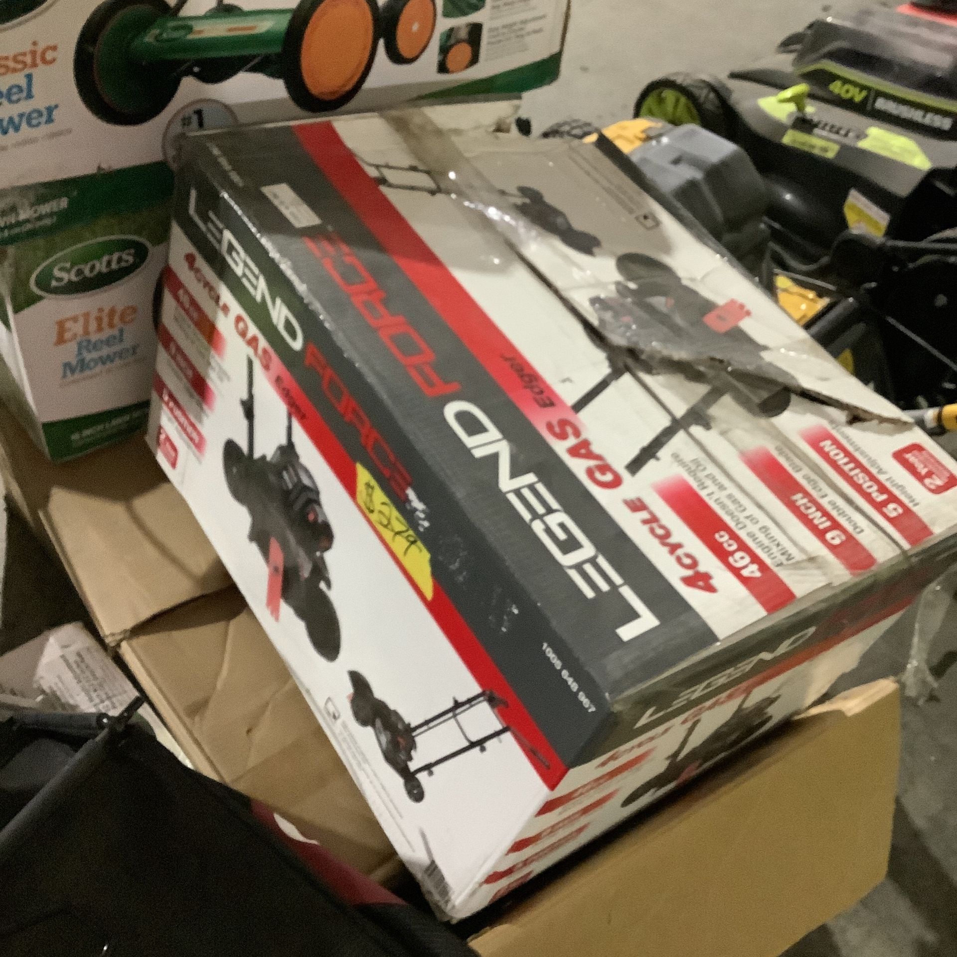 Legend Force 46 cc Gas Powered 4 Stroke Walk Behind Edger