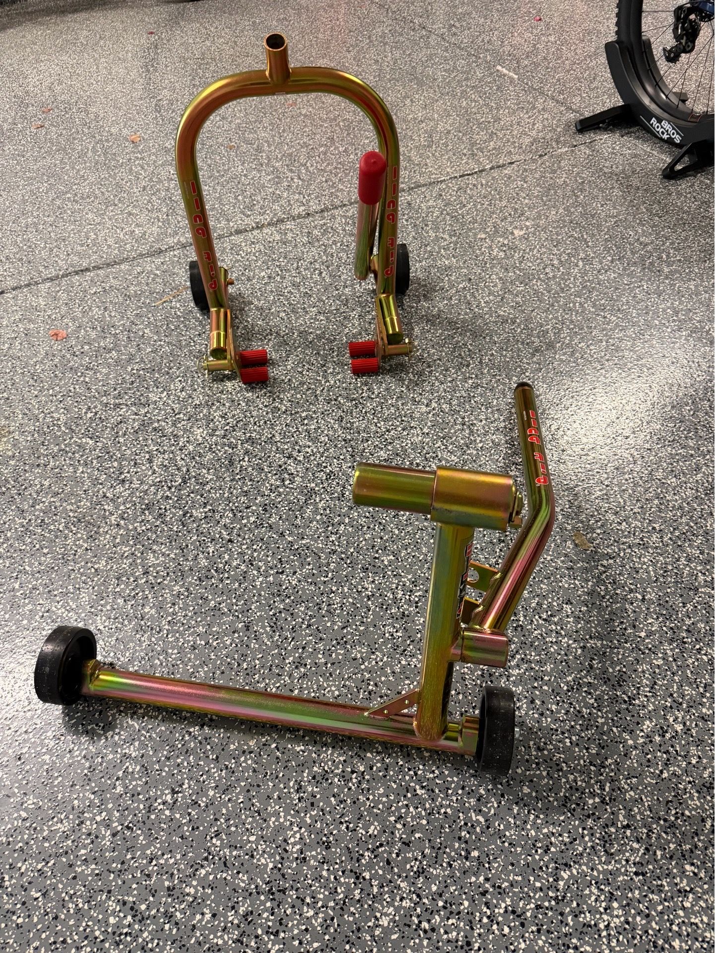 Pitbull front bike stand