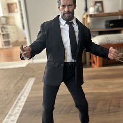 1/6 Scale Logan Wolverine Figure