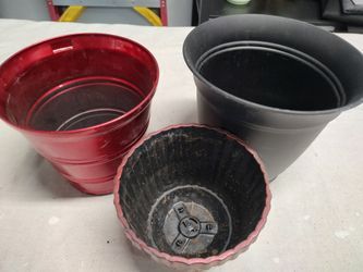 Set of 3 Plastic Plant Pots – 8", 6", and 5"