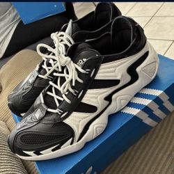 Men's Adidas Equipment FYW S-97 Size 11 in very good condition
