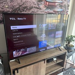 55” TCL Smart TV w/ Roku and wall mount– Works Great