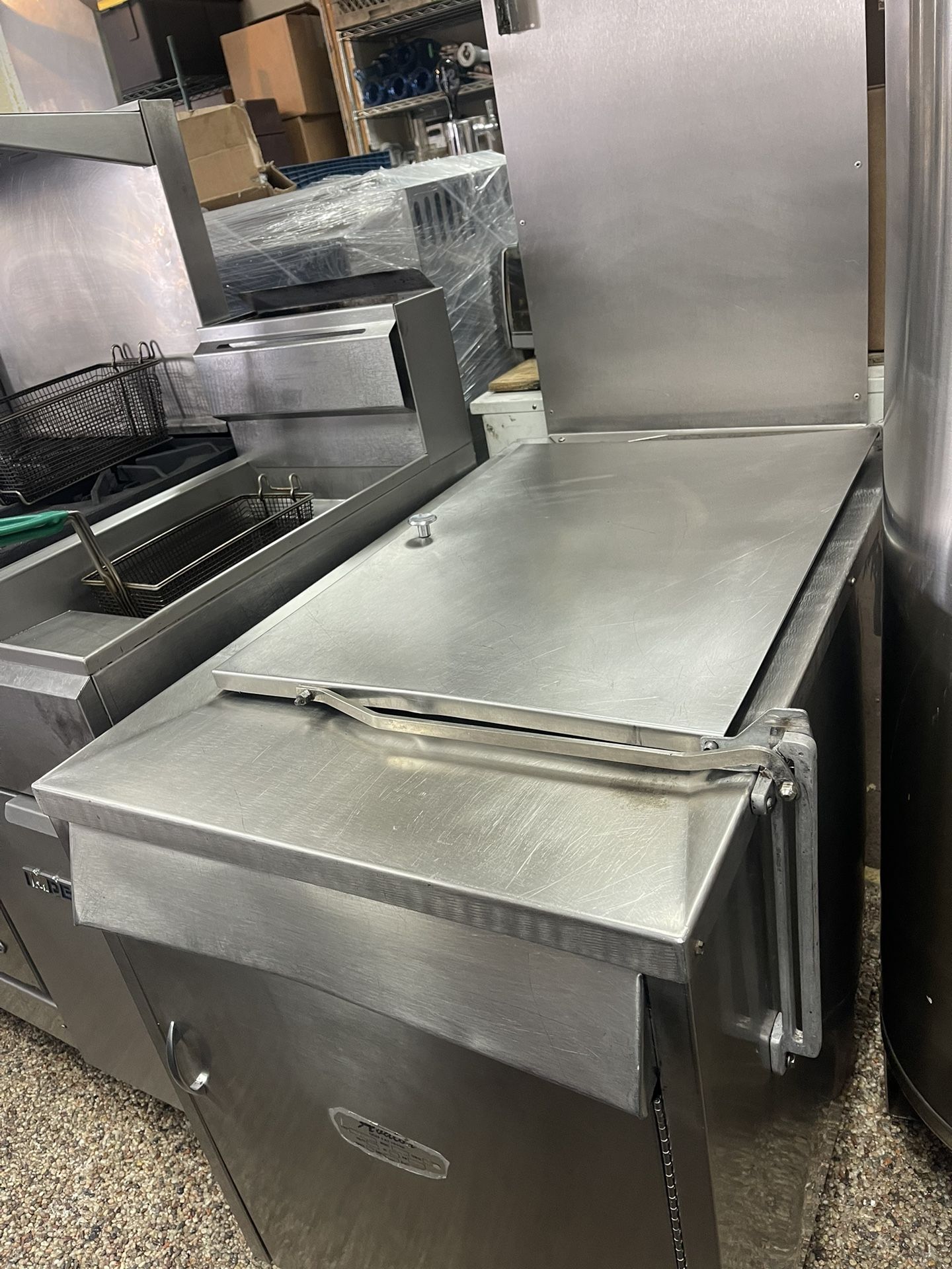 Working! Avalon Commercial Donut Fryer, NSF, Comes With Warranty