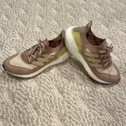 Adidas men’s Prime Blue Ultra Boost, Sz 11.5