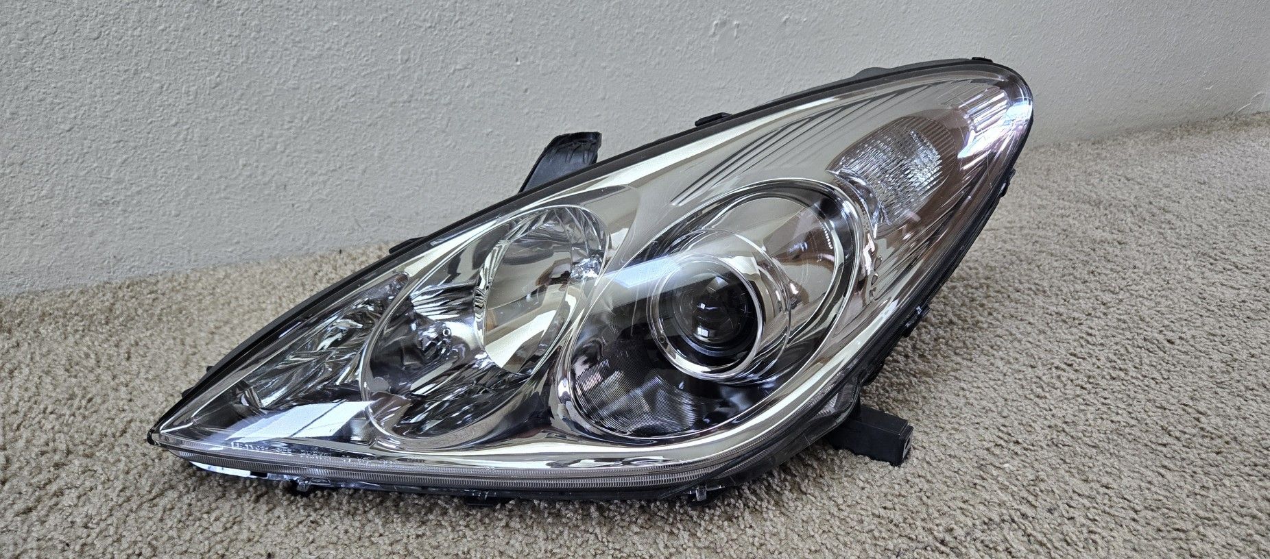2005-2006 Lexus ES 300/330 LH Left Headlight