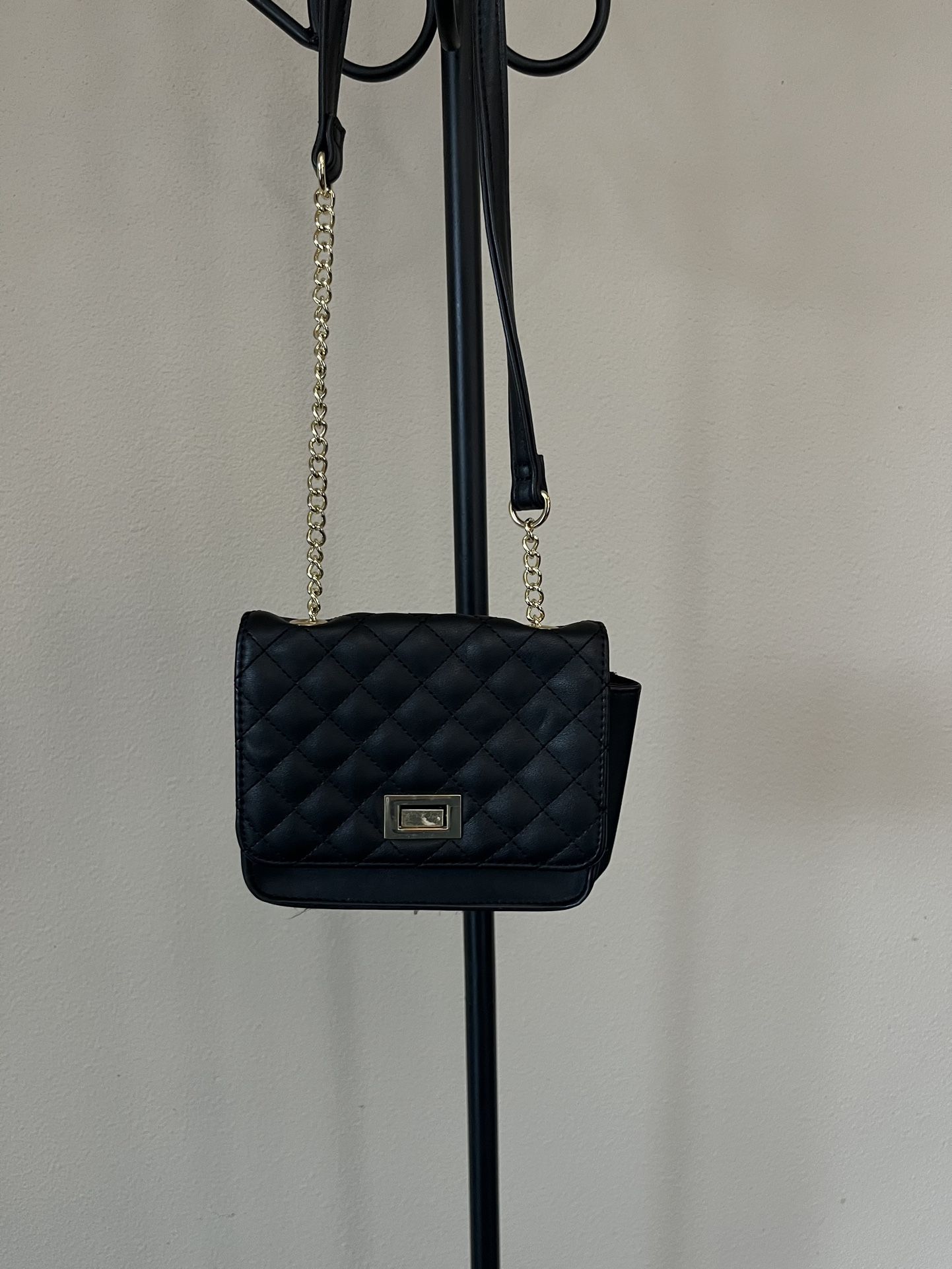 Burlington Black Purse w/ Gold Clasp and Chain