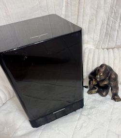 HARMAN KARDON SUB WOOFER 