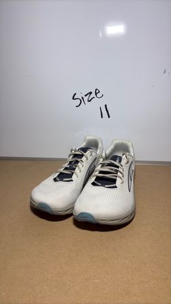Altra Escalante 4 Zero Drop Road Running Cushion Mens 11 White Shoes
