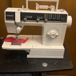 Singer Sewing Machine