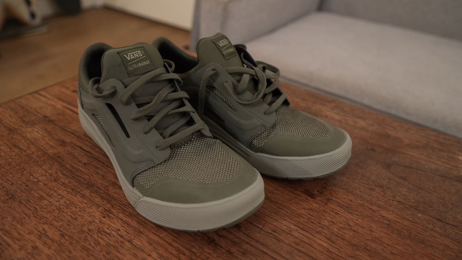 Vans Ultracush Lite Shoes (Dark Green, Size 12) Open Box *Like New