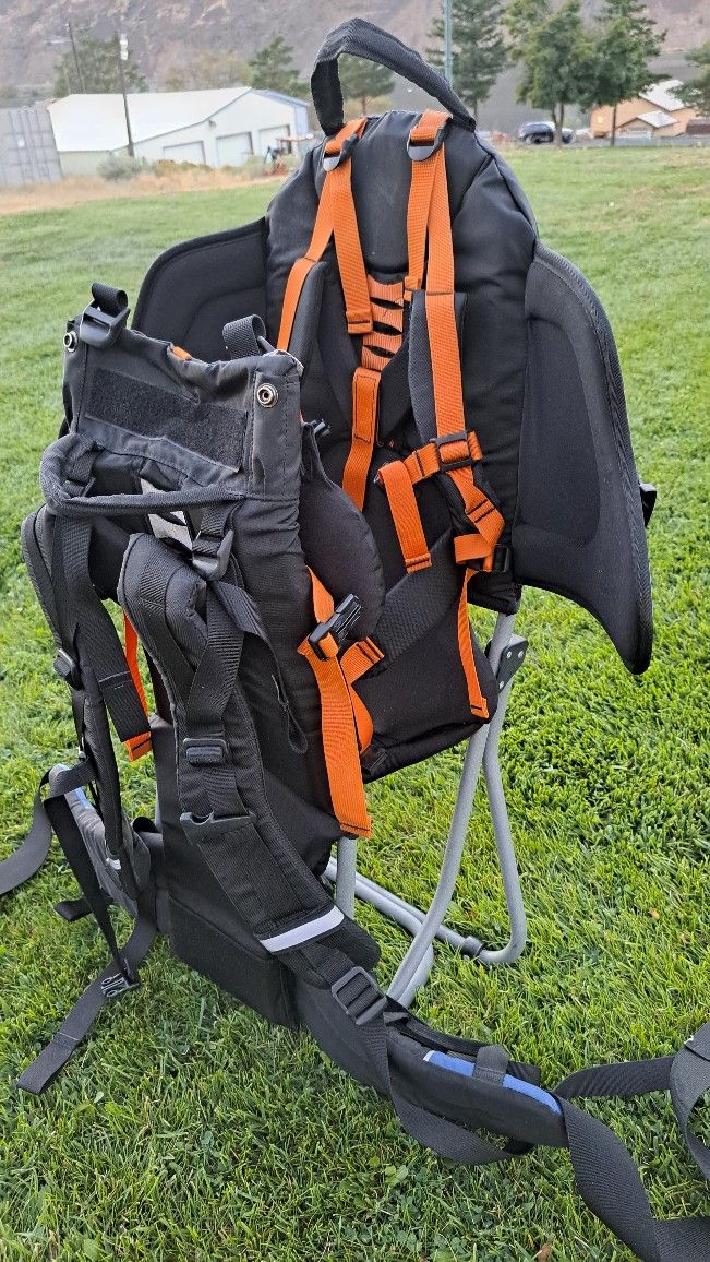 Rei child carrier sale