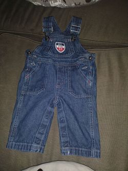 Tommy Hilfiger baby overall jeans sz 3-6 mths