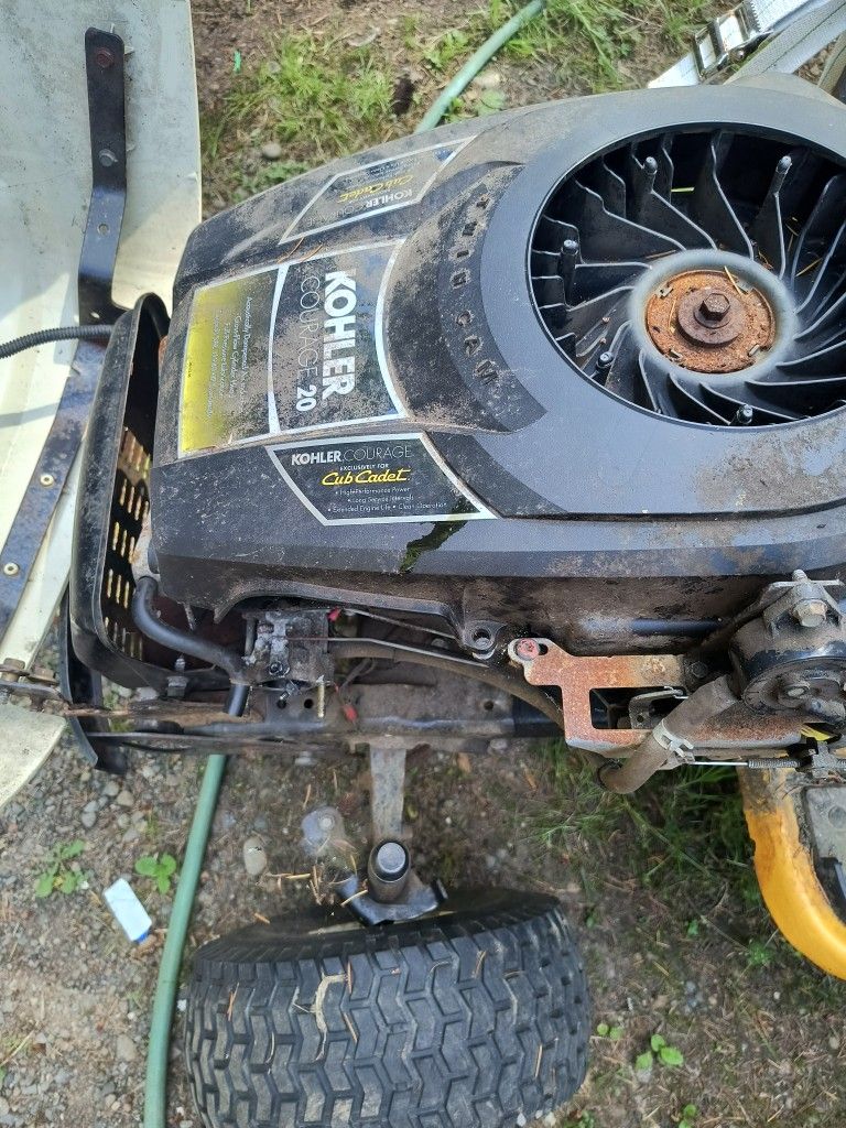 Cub Cadet Garden Tractor. .No Mower Deck.