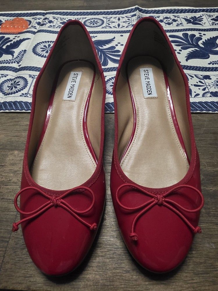 Red Steve Madden Flats