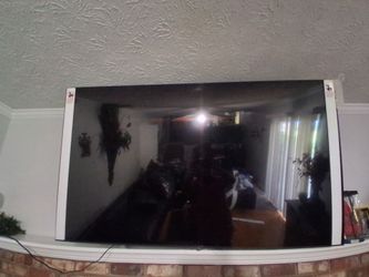 Huge Tv