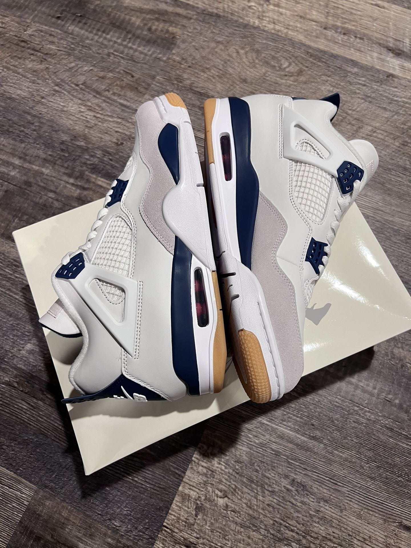 Nike X SB Jordan 4 - Navy
