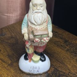 Ceramic Colectible Santa Christmas Figure1943 USA 4.5 Inch
