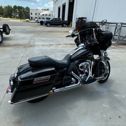 Harley Street Glide Ultra Classic 