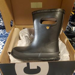 Never Worn Rain/Snow Boots