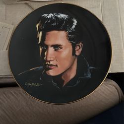 Elvis Plate