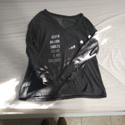 Good hYouman Size Medium Sweatshirt