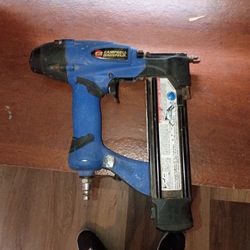 Campbell Hausfeld 2-in-1 Pneumatic Brad Nailer/Stapler