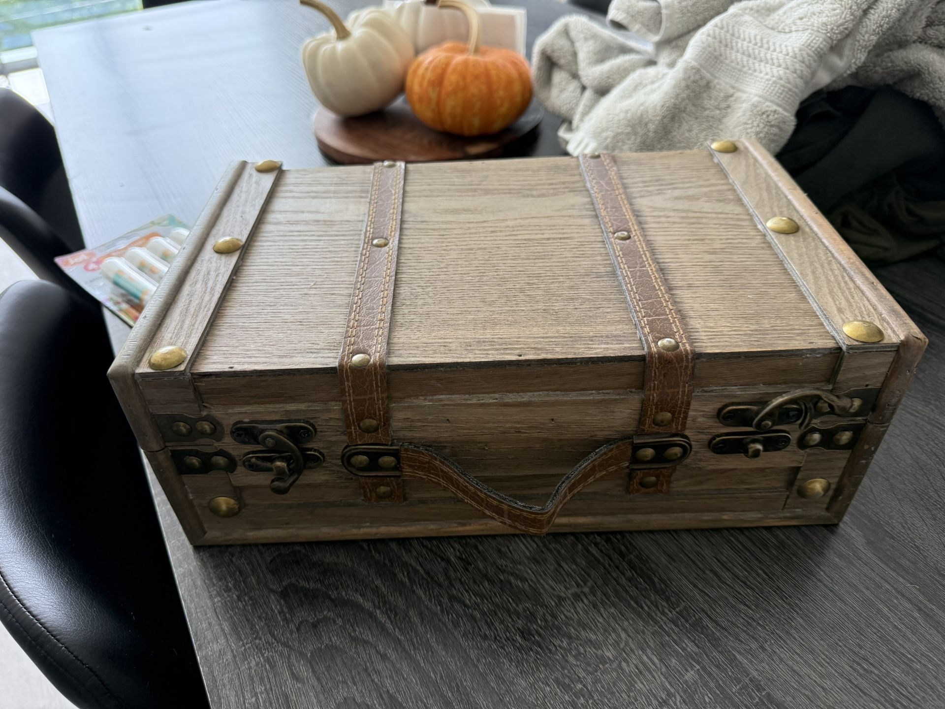 old-fashioned treasure chest 