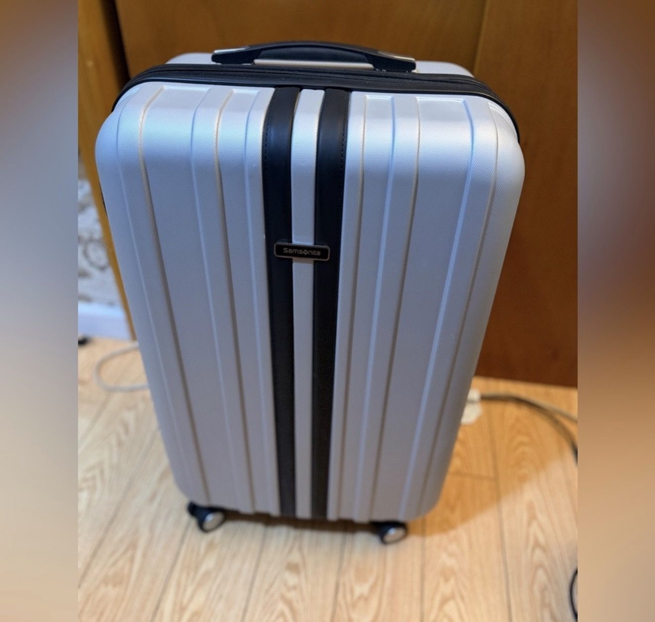 Samsonite 26” Suitcase Luggage