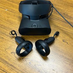 Rift S VR Headset