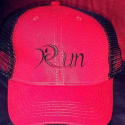 Run TRUCKER CAP. Red And Black 