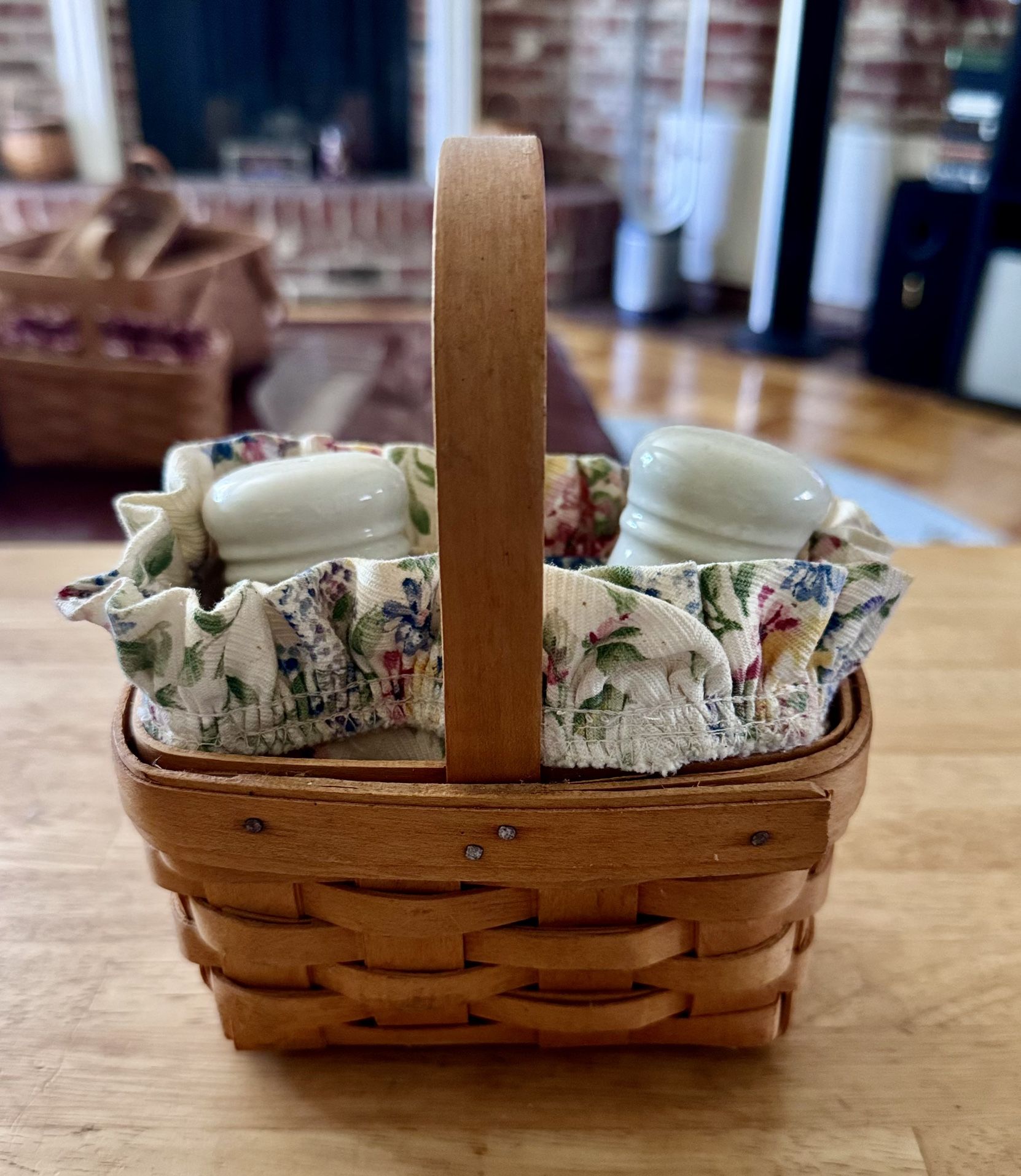 Vintage 2002 Longaberber Basket