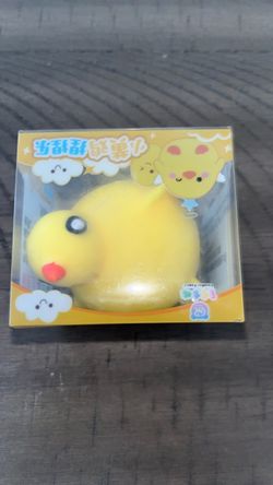 Baby chick squishy squeeze toy