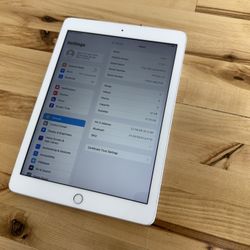 Apple iPad 6th Gen