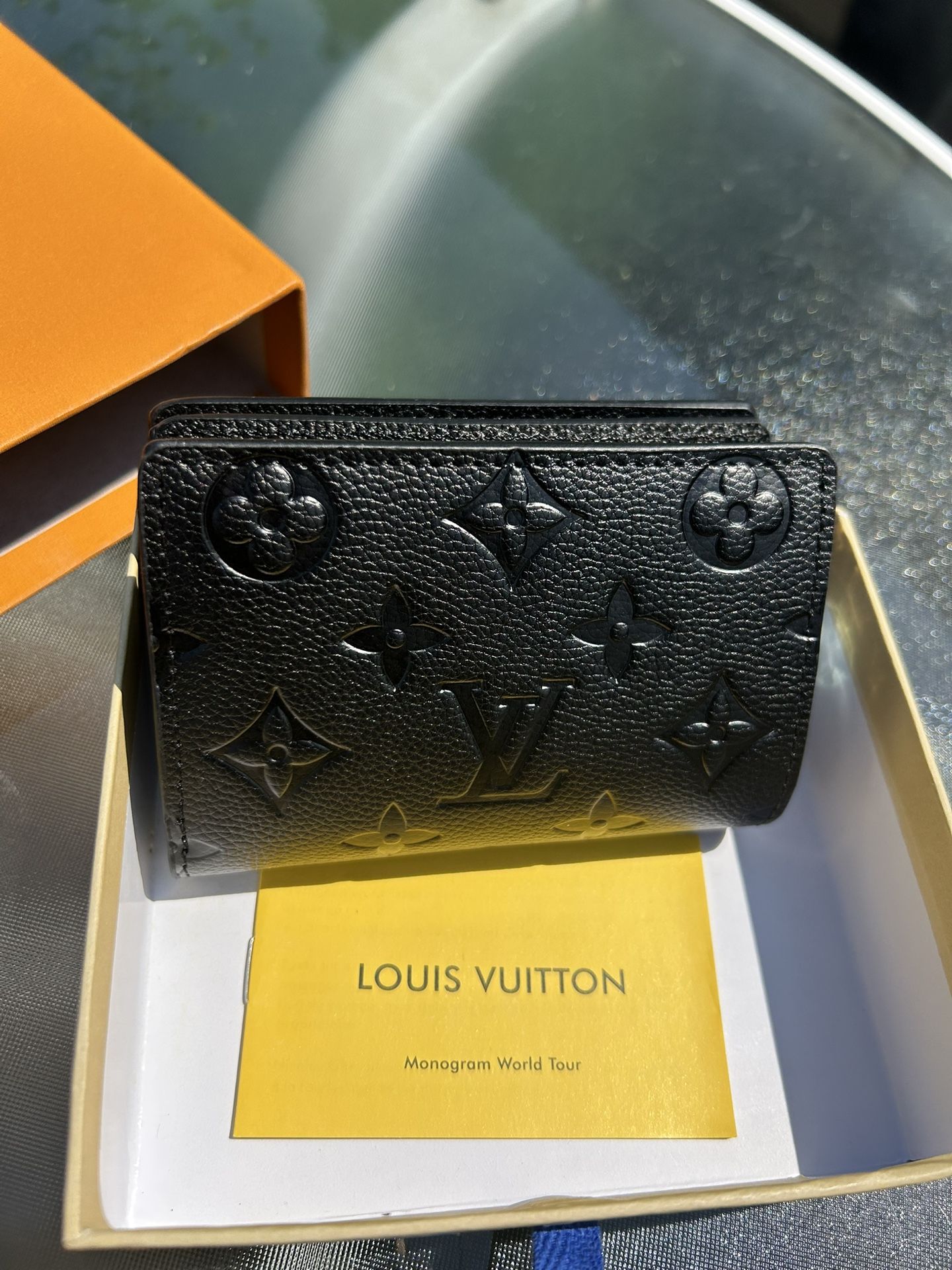 Black Luxury Woman’s Hand Purse/Wallet