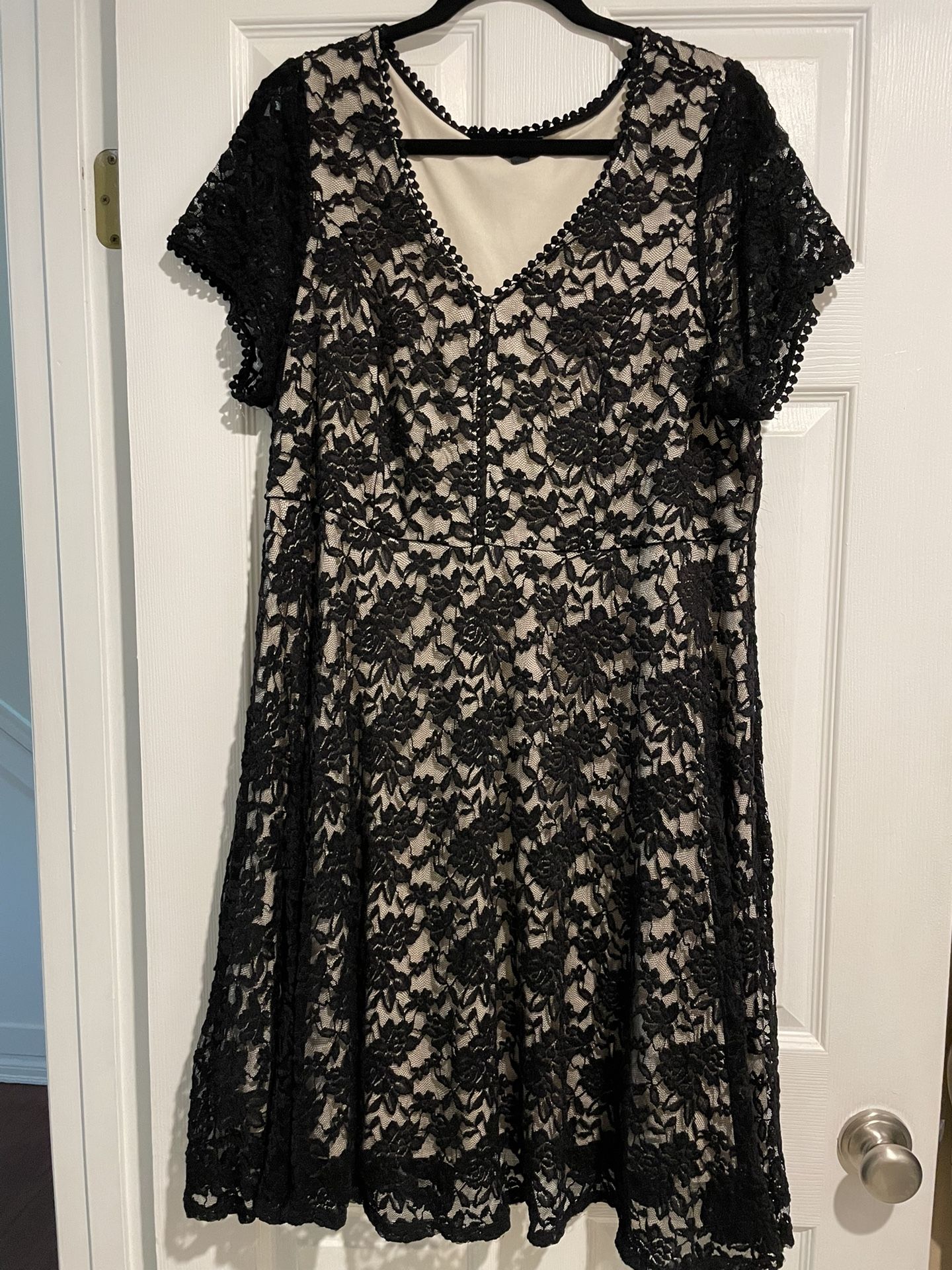 Torrid Size 2 Black Lace Overlay A Line Dress