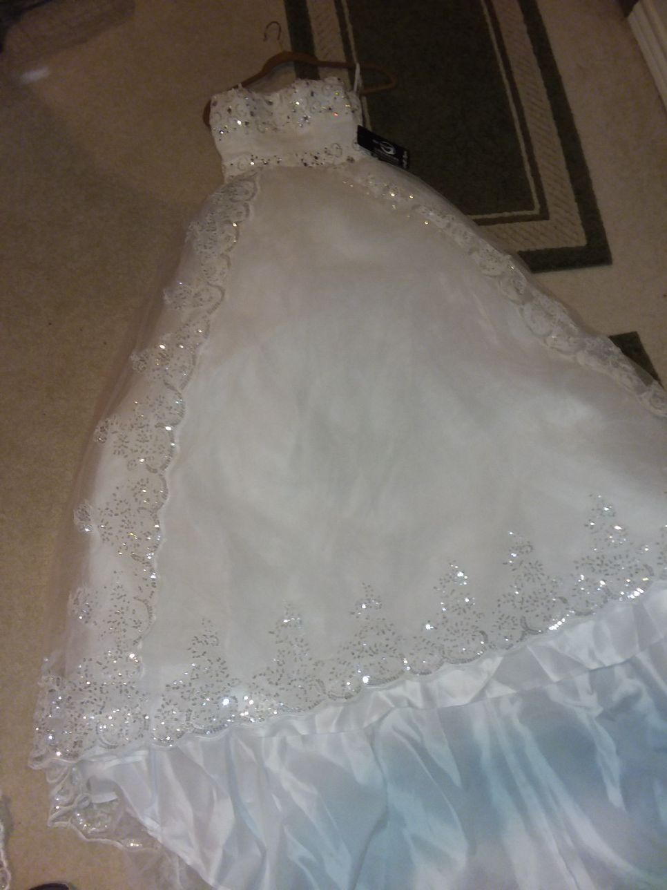 Gorgeous wedding dress & matching veil