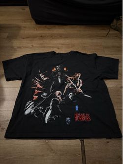 2xl Halloween graphic t shirt by Sergio calavasas