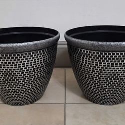 *** REDUCED *** PAIR of 12" (Diameter) Gray Textured Resin Planters @ Lasting Creations
