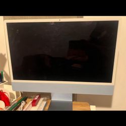 iMac (with Keyboard & Mouse)