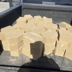 Pavers/border Stones 