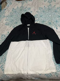 Jordan Windbreaker Men’s Size Large 40