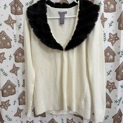 Laura scott white cardigan with a black faux-fur collar