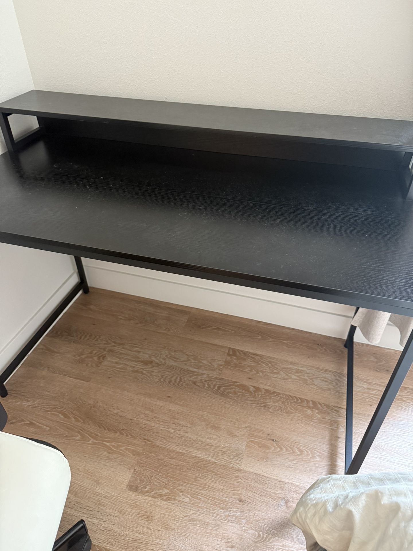 Black/Brown Desk