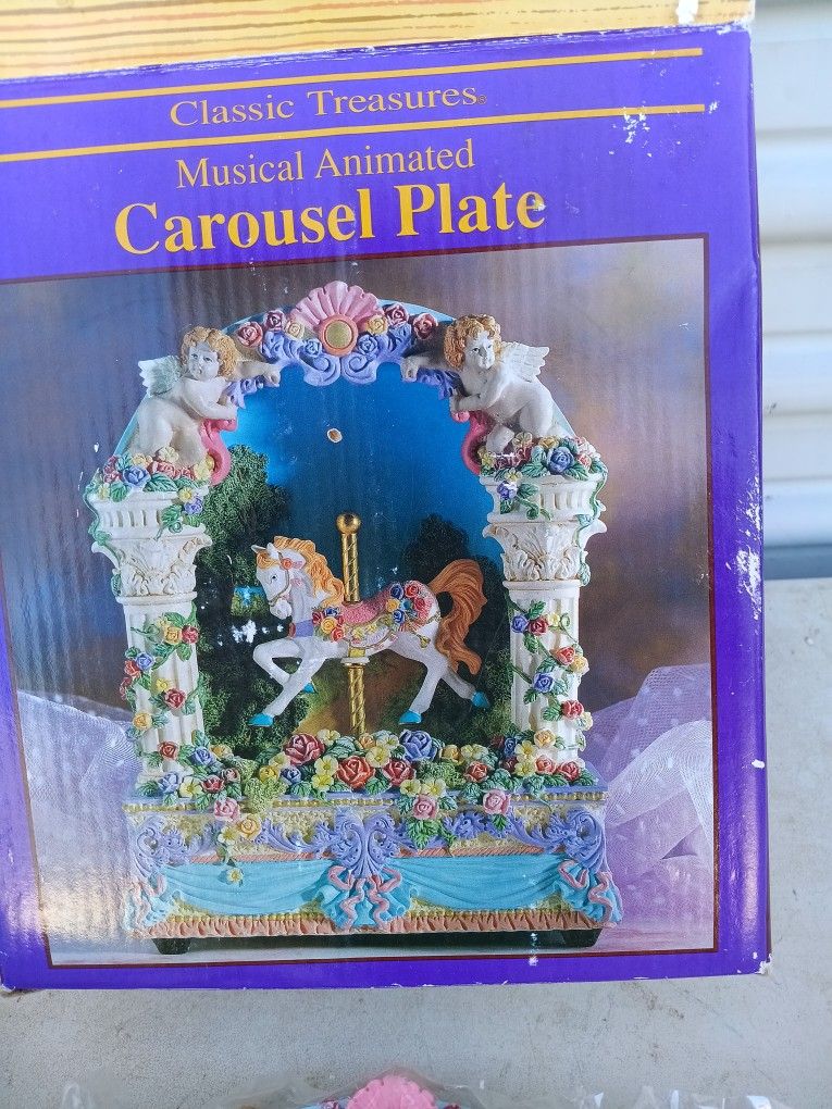 Carousel Plate